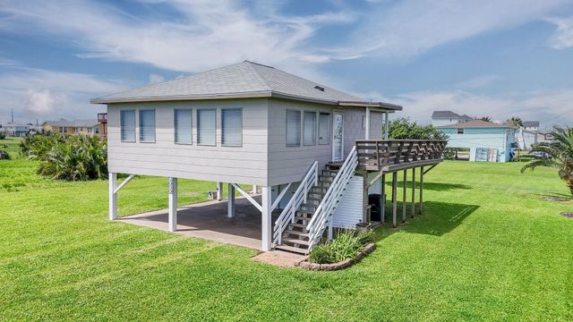 4018 3rd St — Bay Harbor