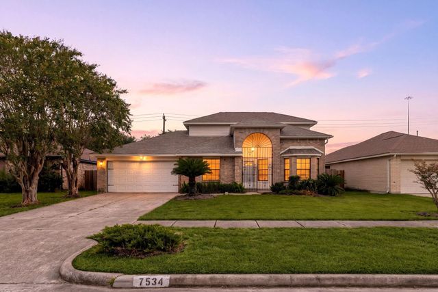 7534 Eight Willows Rd — Southwest Crossing Sec 1