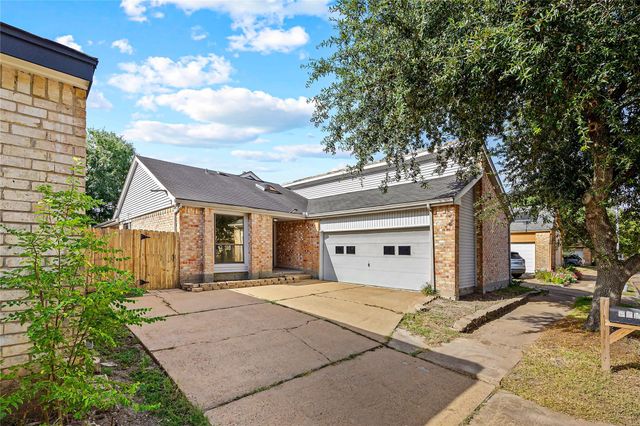 8511 Fawn Terrace Dr — Southmeadow Patio Homes Sec 02