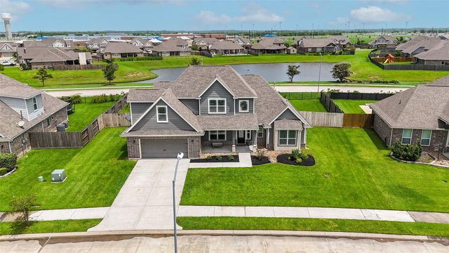 14407 Meadowlands Dr — Champion Estates
