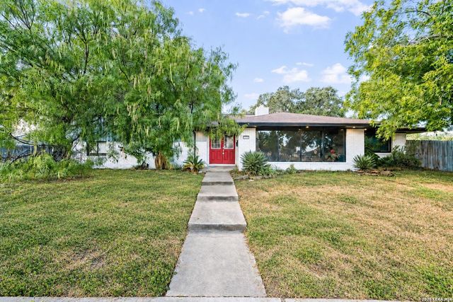 3105 Peachtree St — Jackson Woods