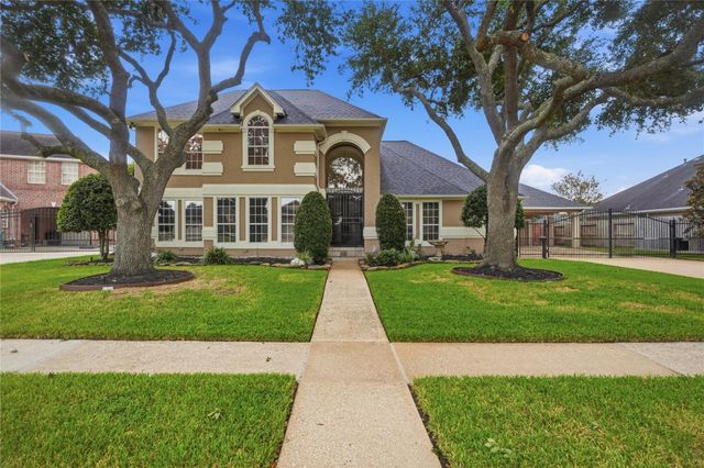 4815 Bayfair St — Baywood Oaks North