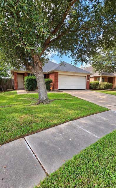 20011 Ravenmeadow Ln — Bear Crk Glen