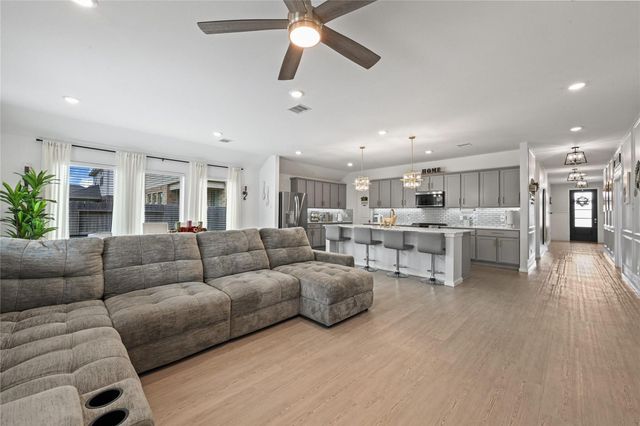 27234 Cotton View Ln — Sunterra