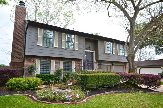 2723 Country Place Dr — The Grove Sec 4