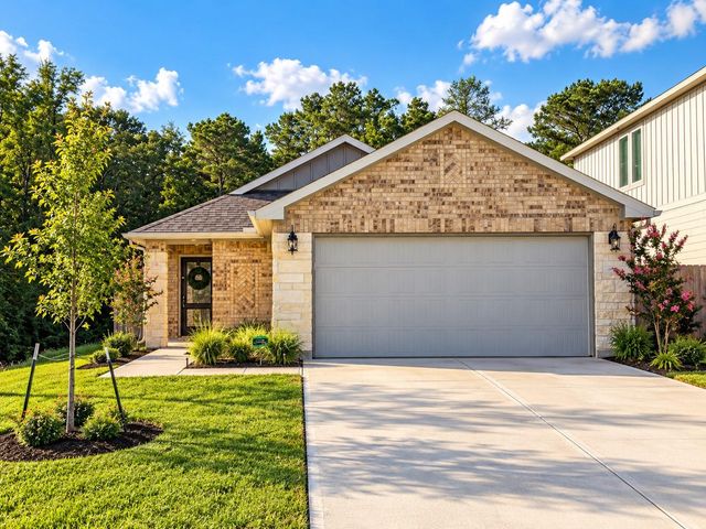 351 Sunrise Ranch Dr — Pine Lake Cove