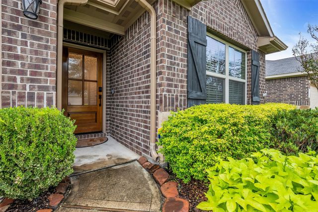 14093 Lake Crescent Dr — Fosters Ridge