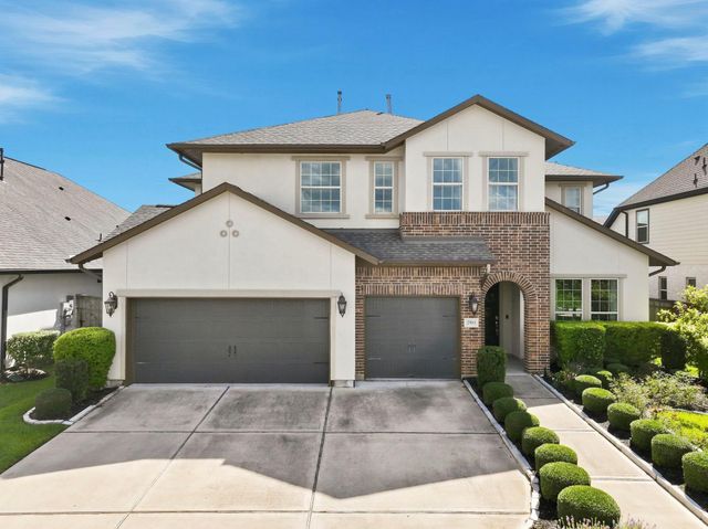 2511 Park Square Dr — Sienna
