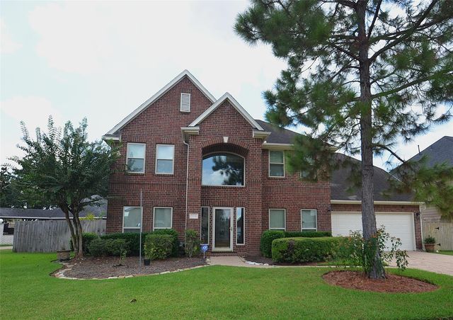 1504 Pine Grove Ln — Pine Hollow Sec 1-A/1-B/1-C