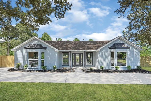 1602 Baker Dr — Sherwood Forest- Tomball U/R