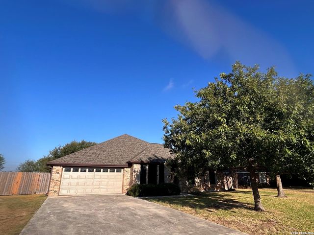 152 Castle Breeze — Elmwood Village