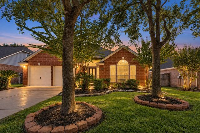 1114 Bringewood Chase Dr — Gleannloch Farms