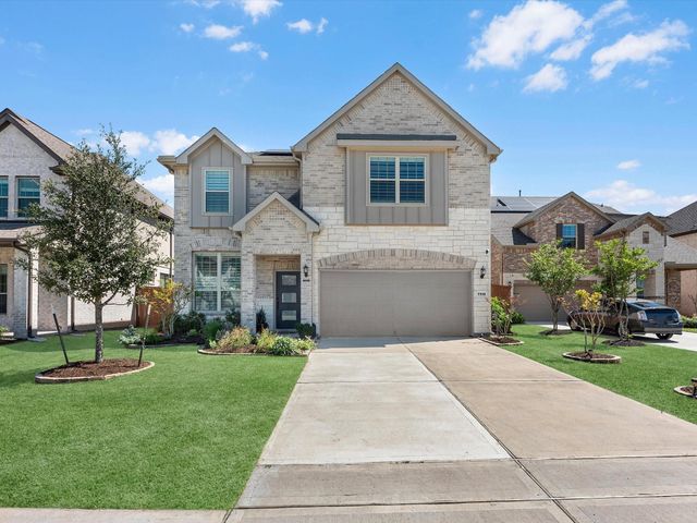 7310 Kingbird Cove Ct — Elyson