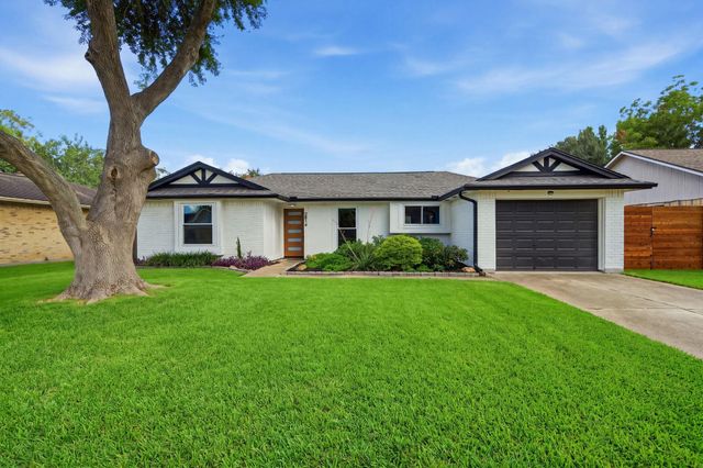 2814 Custer Dr — The Landing
