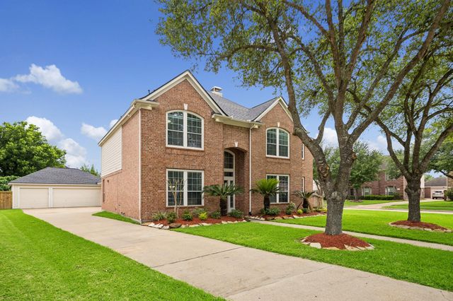 5002 Hearth Hollow Ln — Riverpark