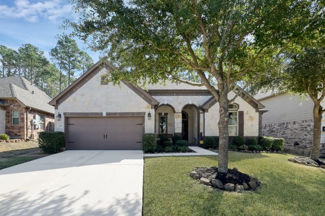 1930 Parnevik Pl — Wedgewood Falls 01