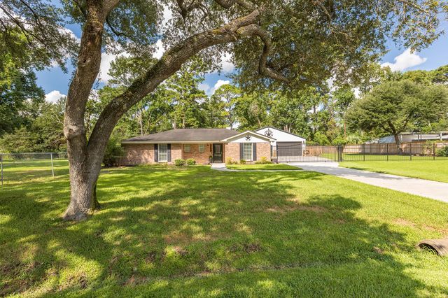 21519 Tophill Dr — Northwood Park