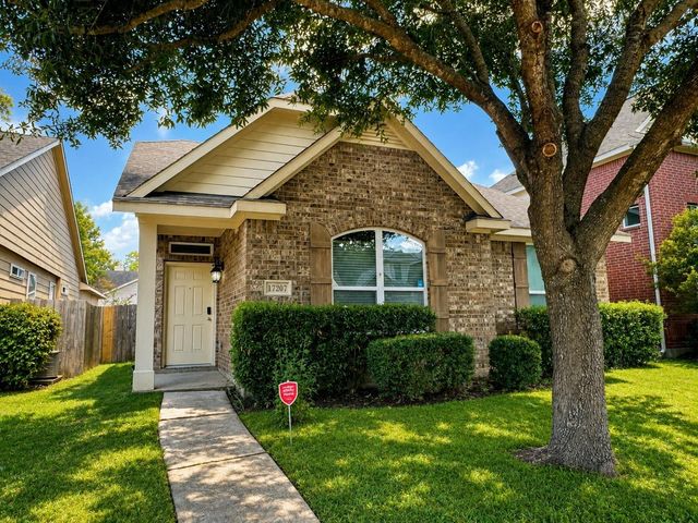 17207 Mitchell Pass Ln — Eagle Spgs Sec 23