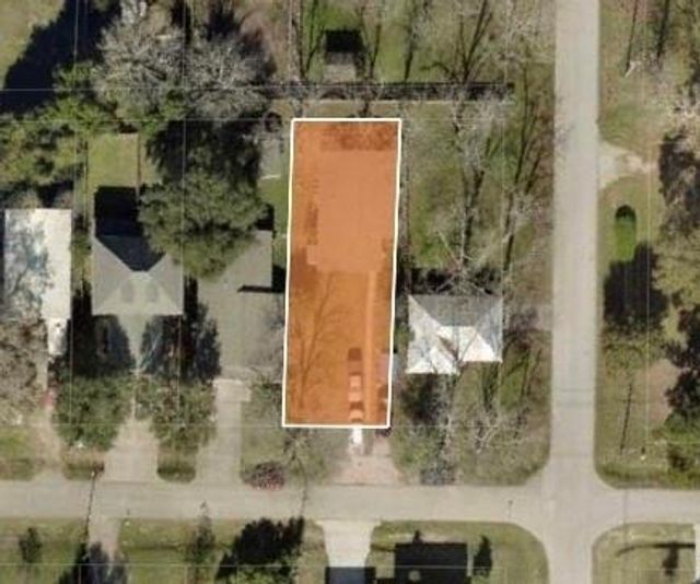 418 Texas St — Tomball