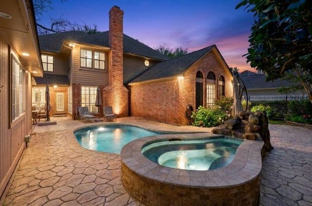 4519 Castlewood St — Sutton Park/Commonwealth