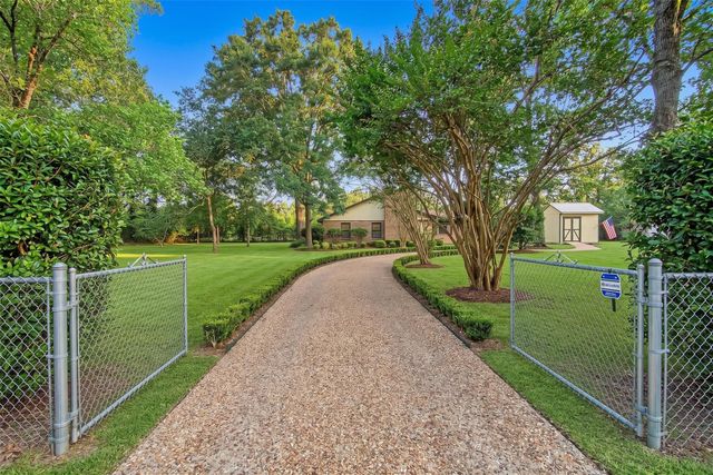 6556 Golden Oaks Dr — Tall Timbers 02