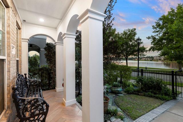 262 Breezy Way — Oasis Pointe Twnhms Pt