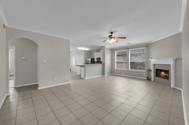 1922 Vale Haven Dr — Spring Pines