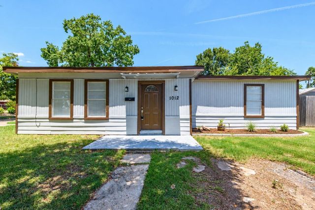 1012 W Hart Ave — Sunset Terrace Sec 01