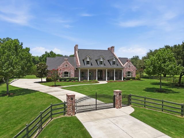 32102 Rolling Woods Trl — Fulbrook