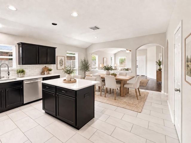 2913 Landing Edge Ln — Bay Colony Pointe Sec 6 2004