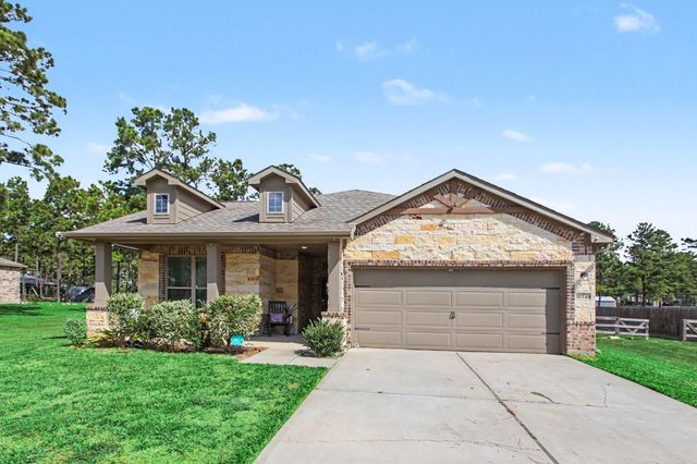 16349 Ellis St — Deer Pines
