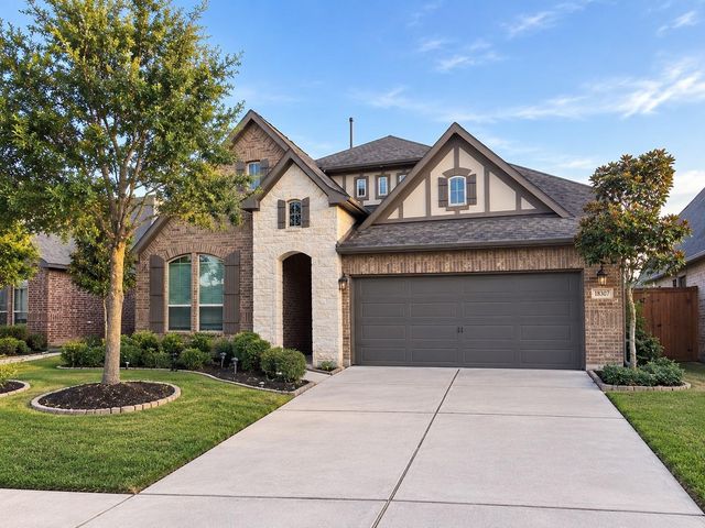 18307 Pedernales Springs Dr — Towne Lake