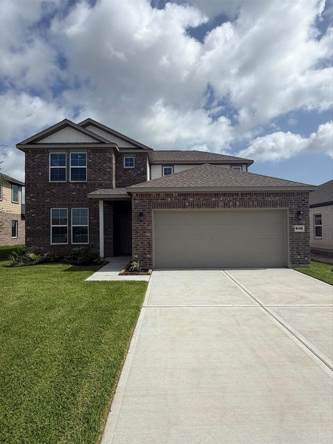 8203 Coral Dr — Pearlbrook