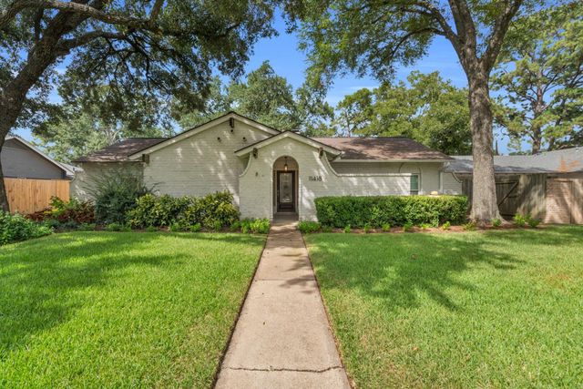 11418 Valley Stream Dr — Sherwood Oaks