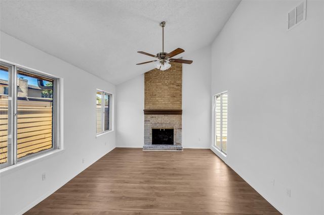 10387 Huntington Place Dr #387 — Huntington Village Sec 03