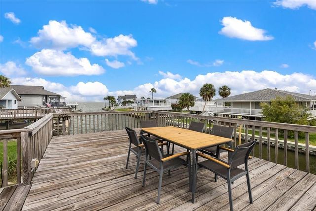 3719 Brewster Key — SEA ISLE