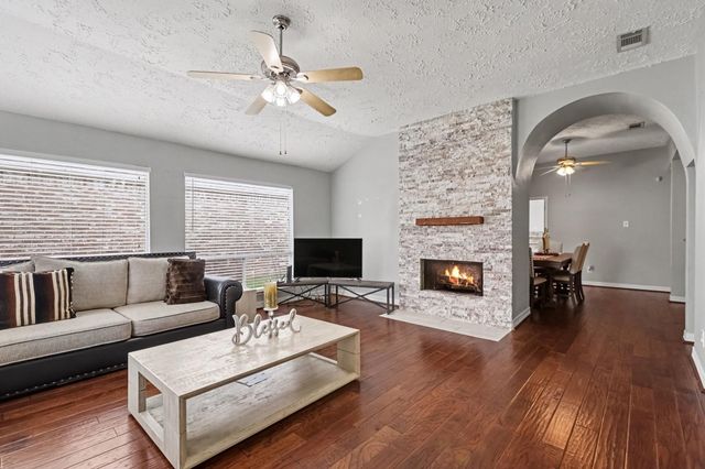 16147 New Field Dr — Wingate Sec 02