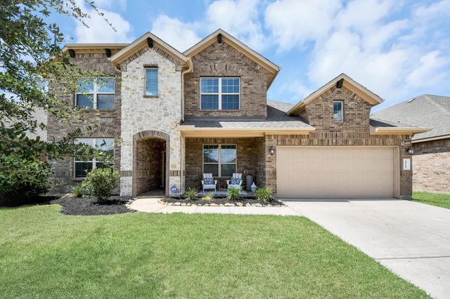 4911 Vergano Villa Dr — Ventana Lakes Sec 15