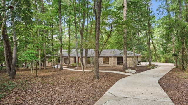 26 Stony Creek Dr — Lake Creek Forest 01