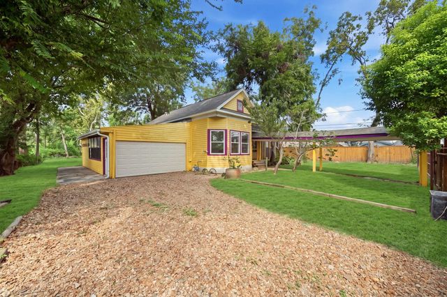 9919 Tebo St — Thatchers Gardens