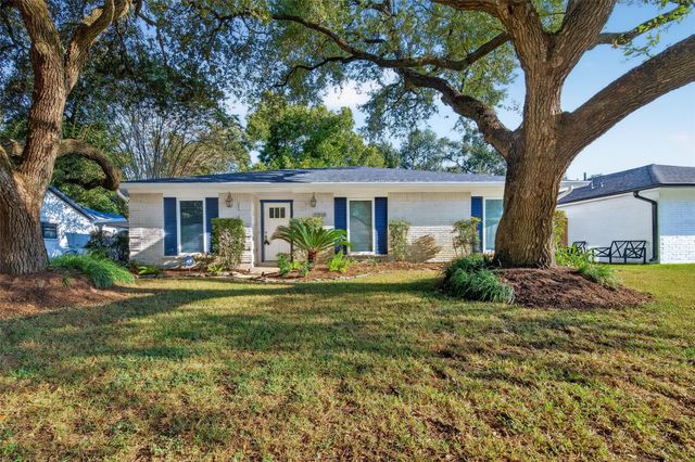 5938 Claridge Dr — Westbury Sec 05