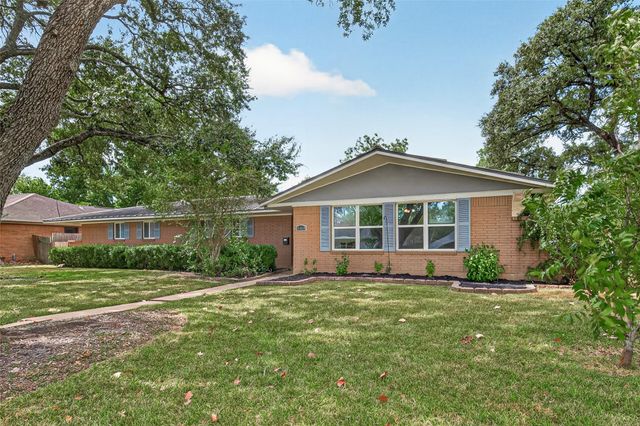 11310 Gaymoor Dr — Westbury Sec 03