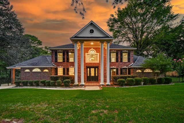 15406 Hunters Bend Dr — Powder Mill Estates