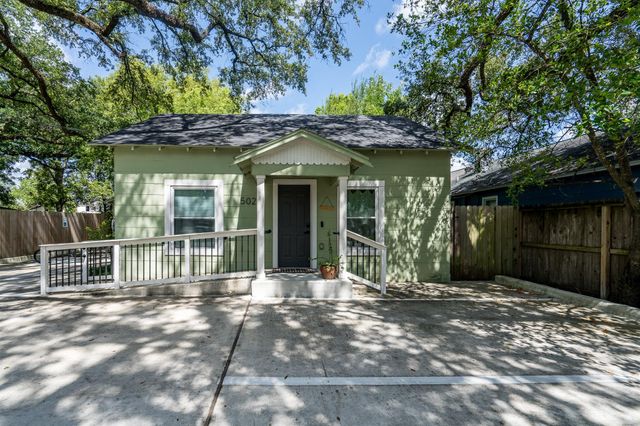 502 Malone St — Tomball