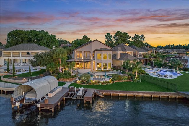9943 Pebble View Ct — Pebble Glen On The Lake