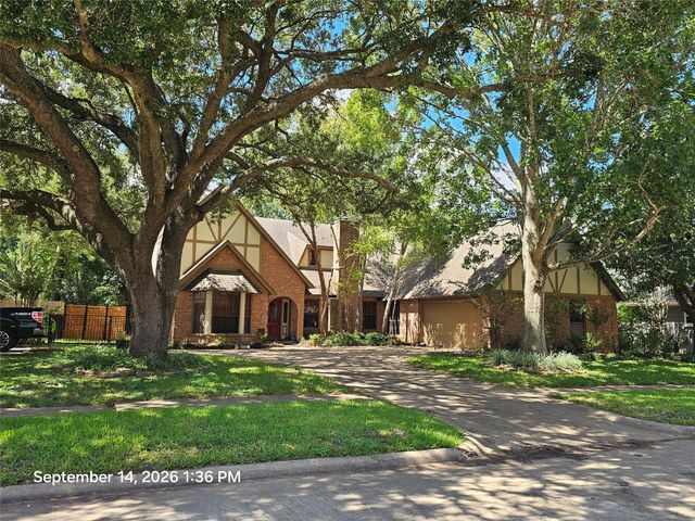 3514 E Creek Club Dr — Quail Valley Thunderbird Sec 2