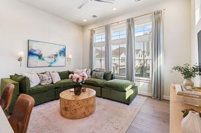 6211 Brighton Oaks Ln — Palisades Park