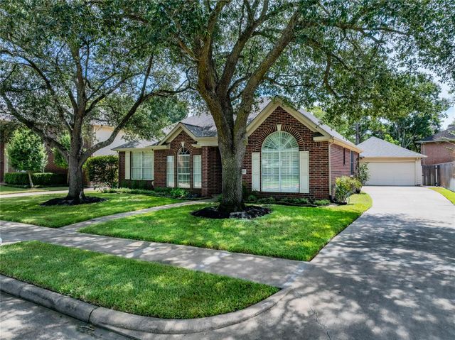 22507 Wildwood Grove Dr — Cornerstone Place Sec 01