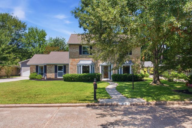 626 Magic Oaks Dr — Enchanted Oaks Sec 02