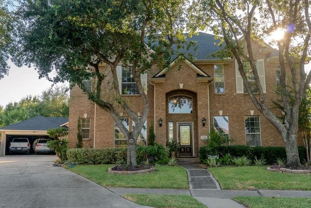 2010 Mountain Creek St E — Shadow Creek Ranch Sf1-Sf2-Sf3